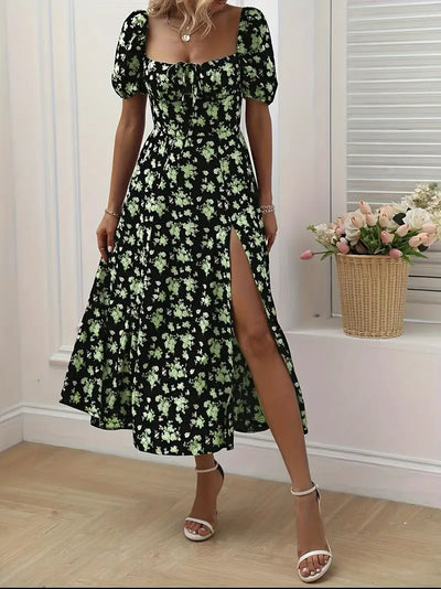 Mirella™ | Feminin Blomsterkjole