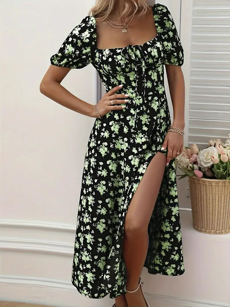 Mirella™ | Feminin Blomsterkjole