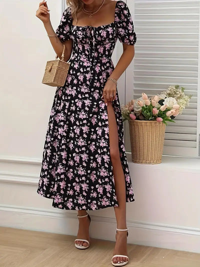 Mirella™ | Feminin Blomsterkjole